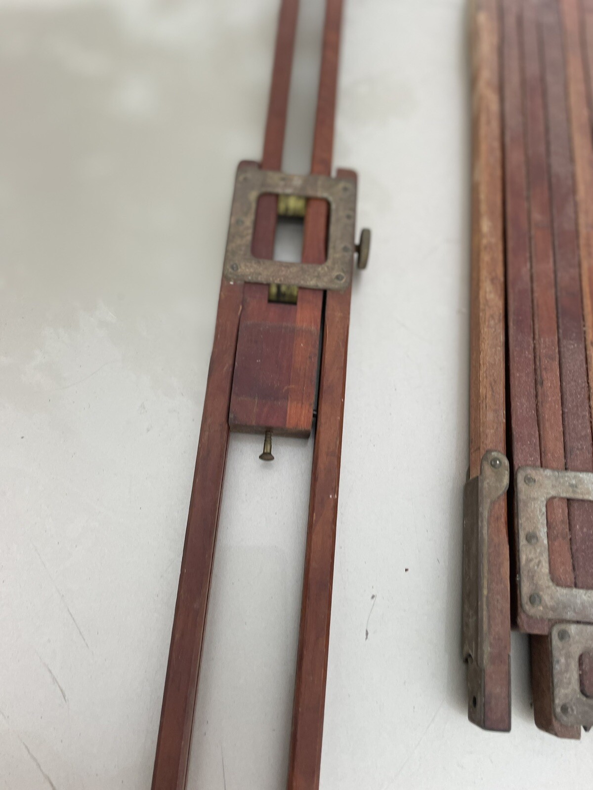 3 Eastman Kodak Folmer & Schwing crown tripod No 2