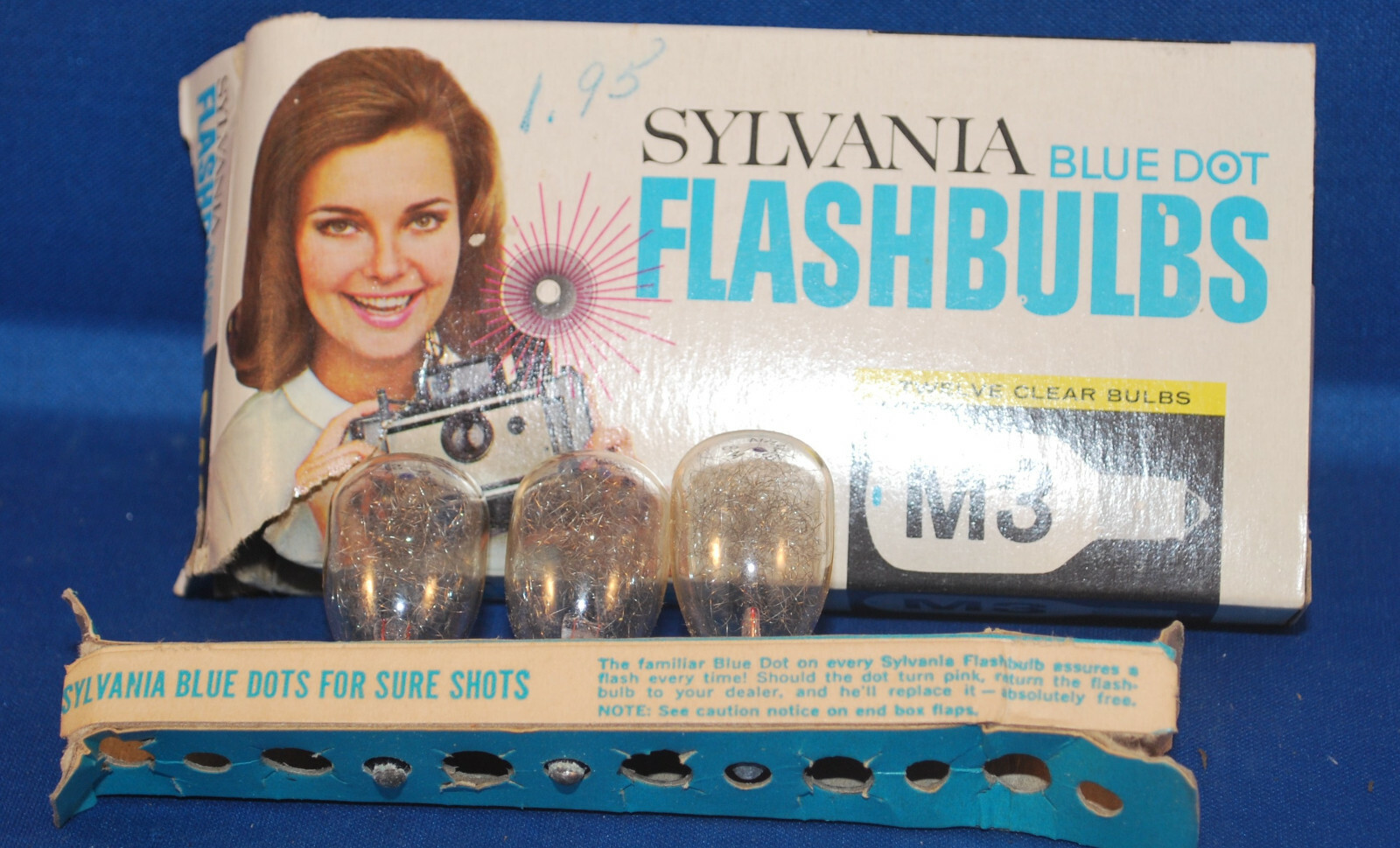 Vintage Polaroid Flashgun #268 w/ Box and 3 M3 flash bulbs