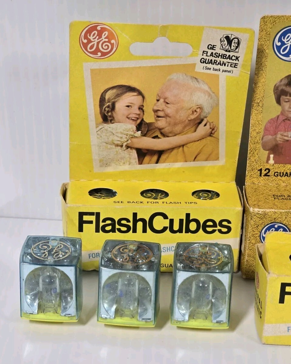 17 GE Flash Cubes Original Box 4 3cube Packs & 5 Loose NOS