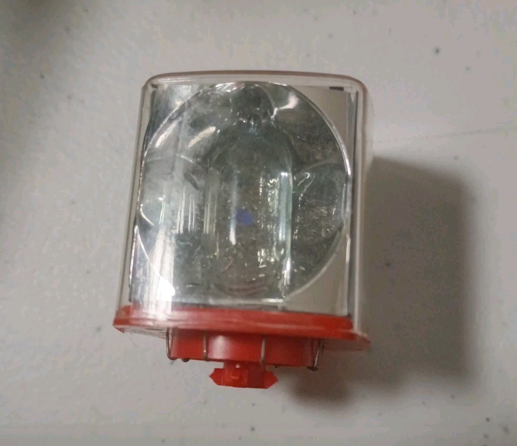 VINTAGE Flas CUBES Five SYLVANIA X Blue DOT & Two ITT HI-Power CUBES