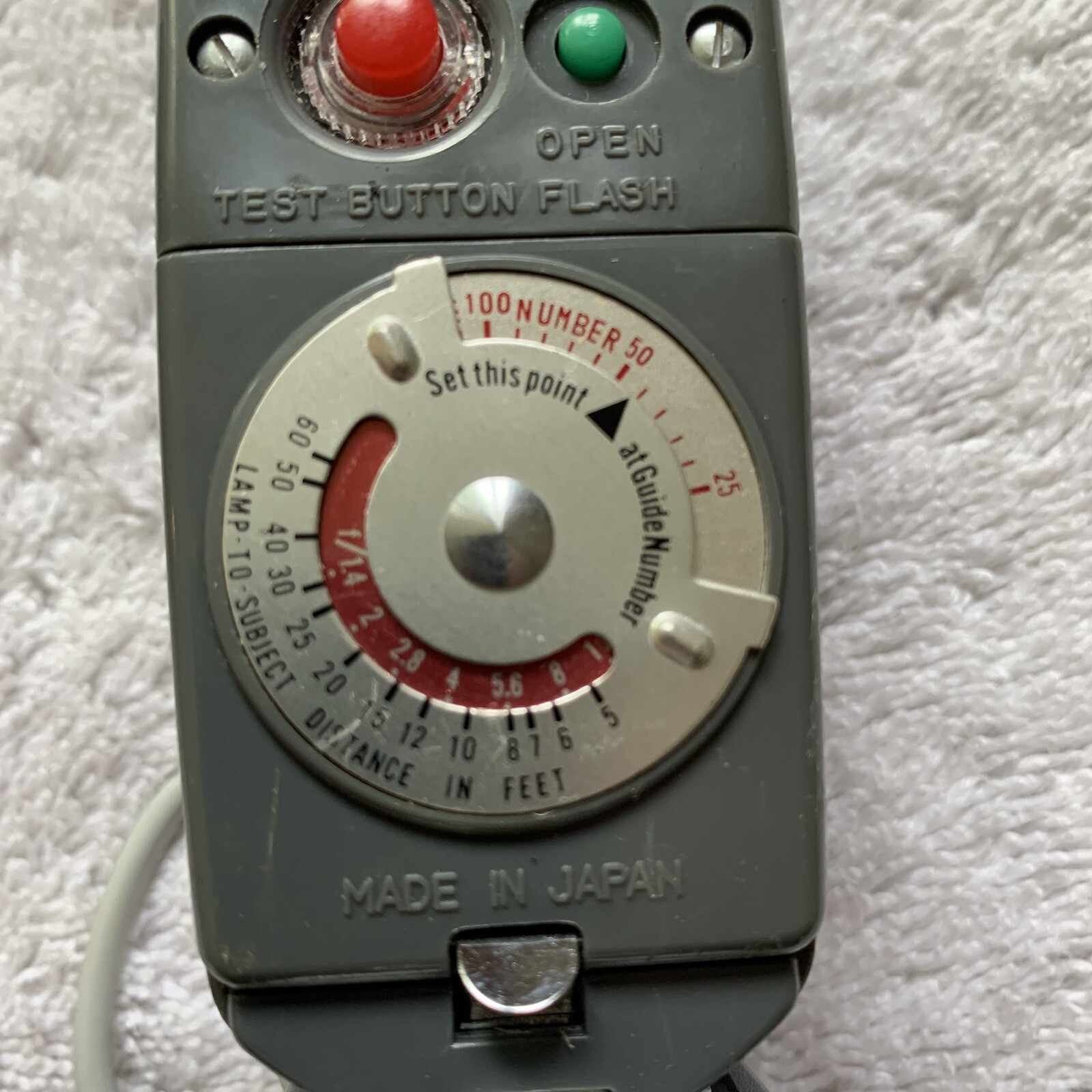 Honeywell Tilt-A-Mite Flash with Case – Made in Japan – Vintage Camera Accessory