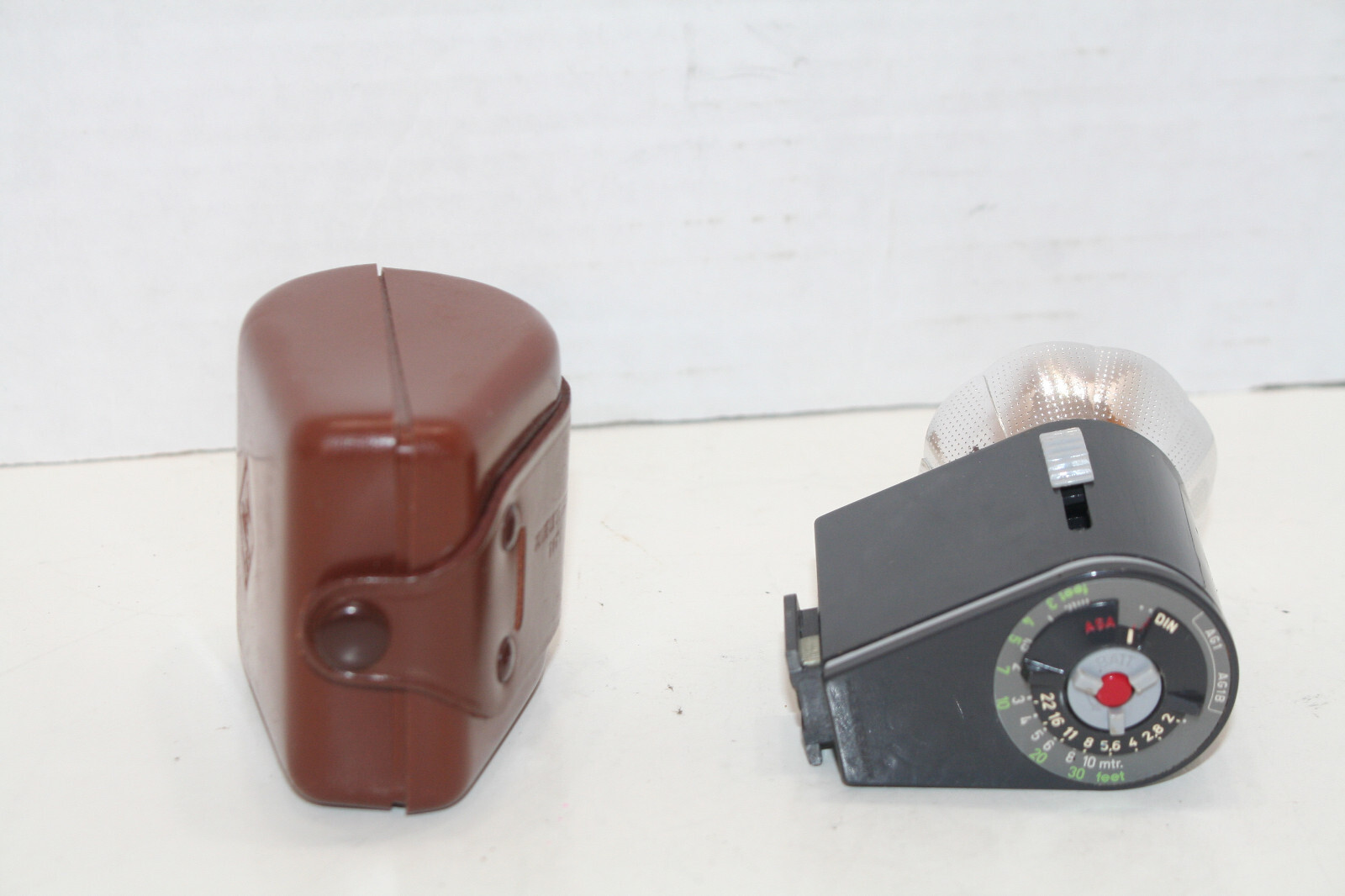 VINTAGE Collectible TULLY AGFA Folding Reflector Fan Flash w/ Original Case *