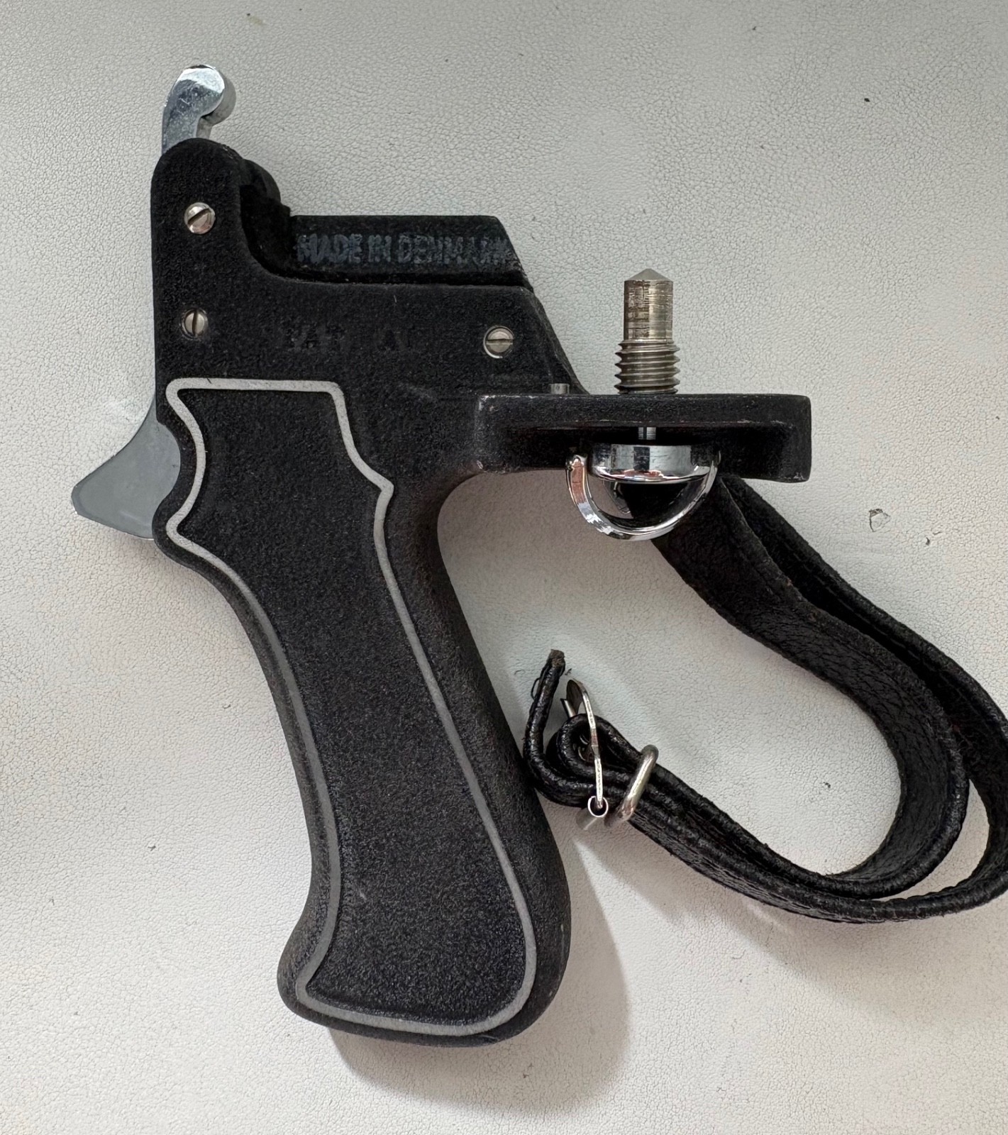 Factory BOLEX HAND GRIP TRIGGER HANDLE For Bolex Round Base 16mm camera