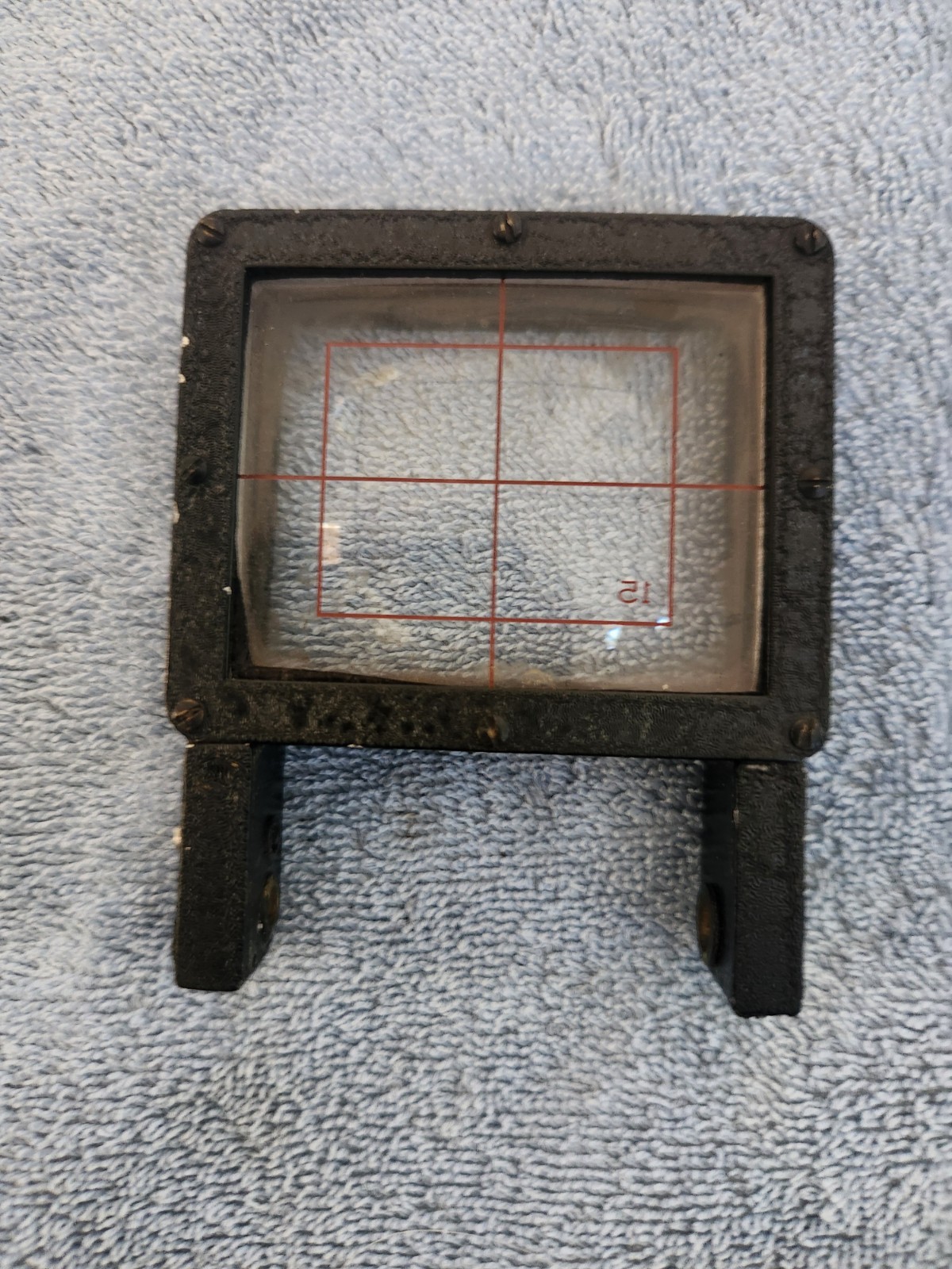 VINTAGE CAMERA PART? CROSS HAIR LENS?
