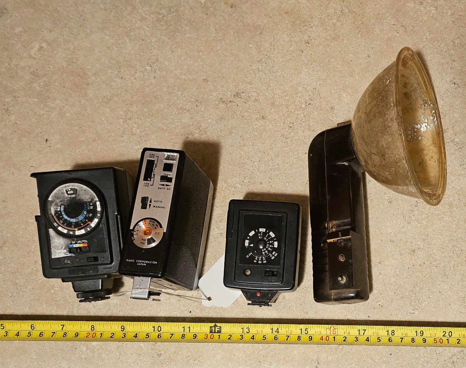 Vintage Camera Flash Kodak 2-Way Safelamp Kako Auto Beam Vivitar 125 Read Descrp