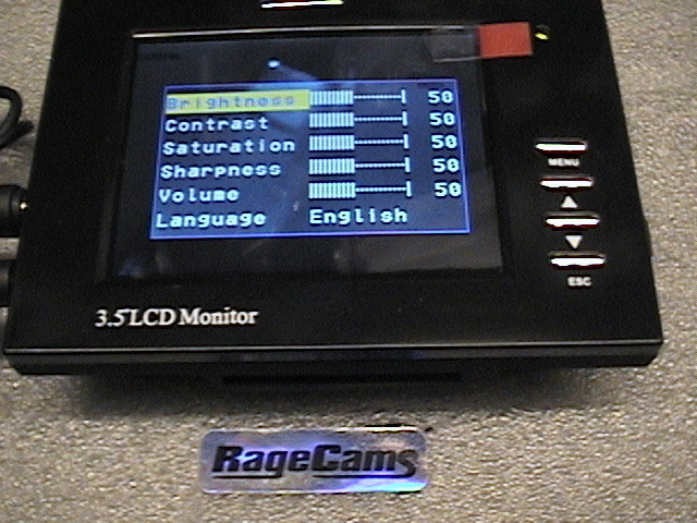 3.5″ BATTERY POWERED MONITOR+HOT SHOE SLR VIDEO VIEWER