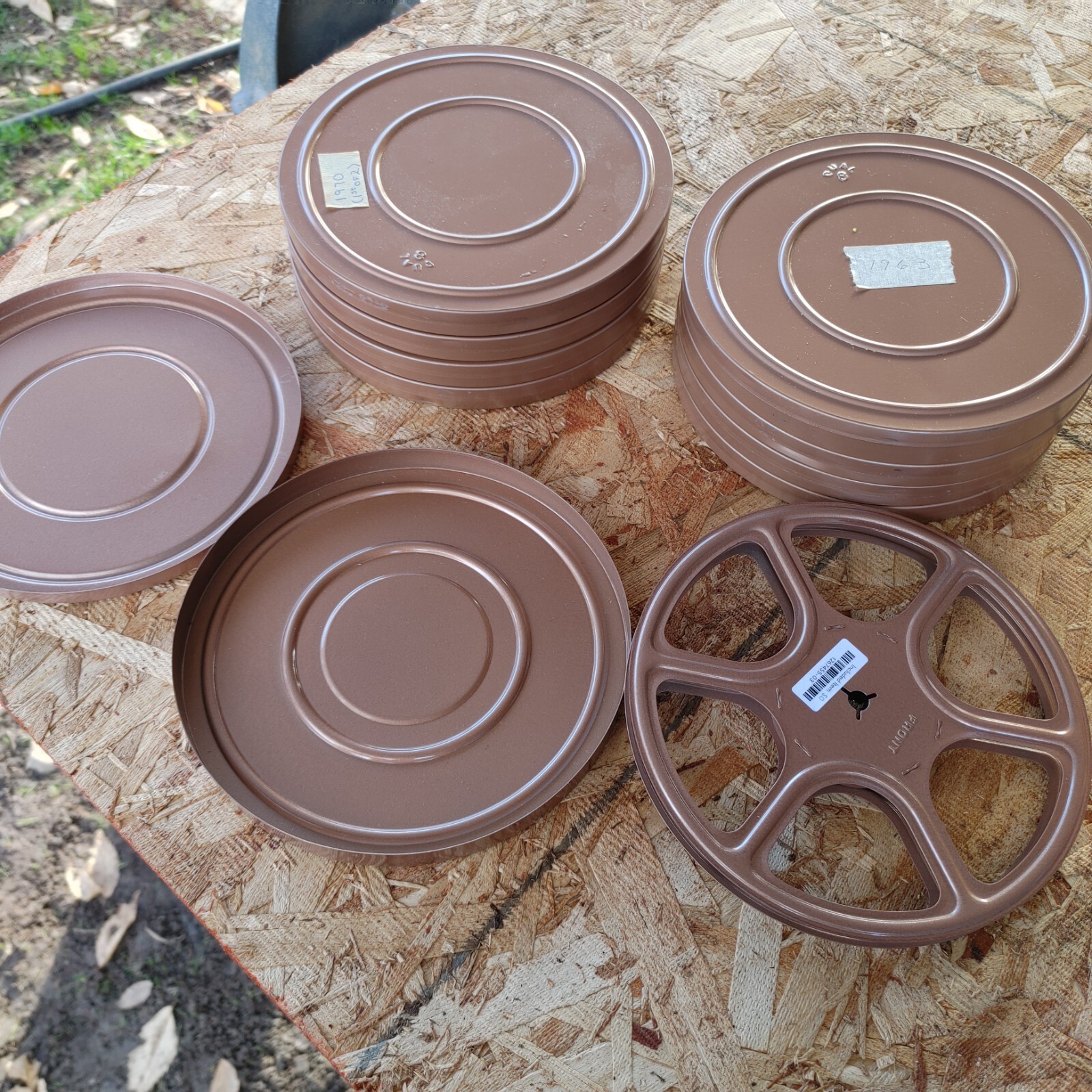 Vintage Super 8 Metal Reel 7” and 5″ Metal Case