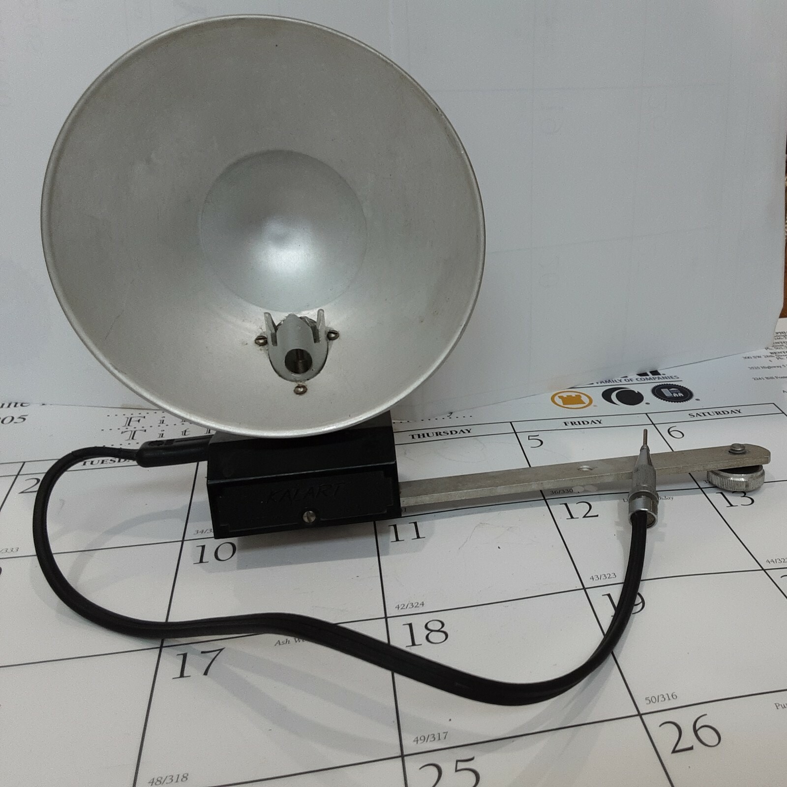 Vintage KALART Speed Flash Unit W/ORIGINAL BOX &40’S KODAK BOOKLET