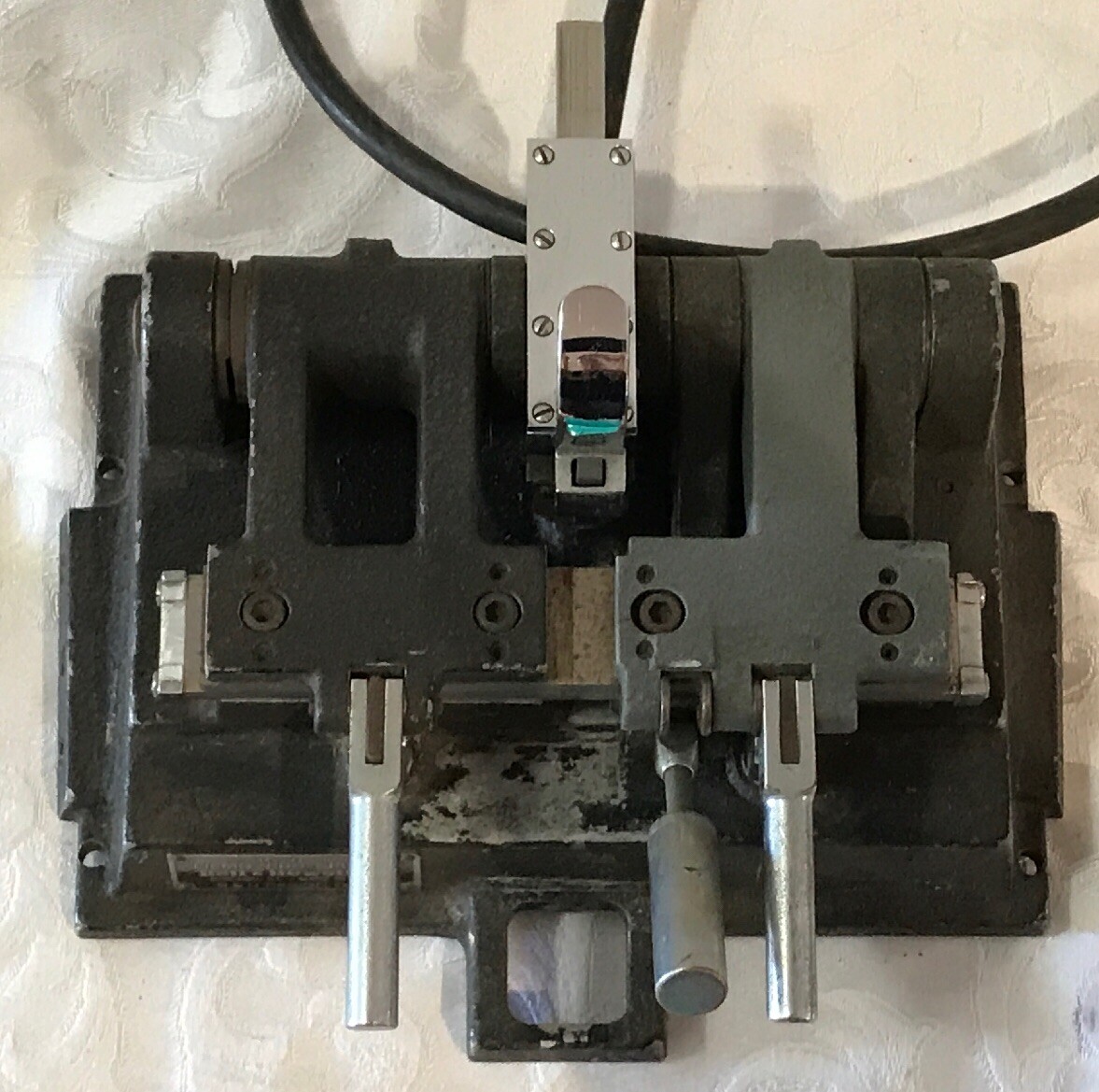 16-8 MM FILMO-PRO SPLICER BELL & HOWELL 198B