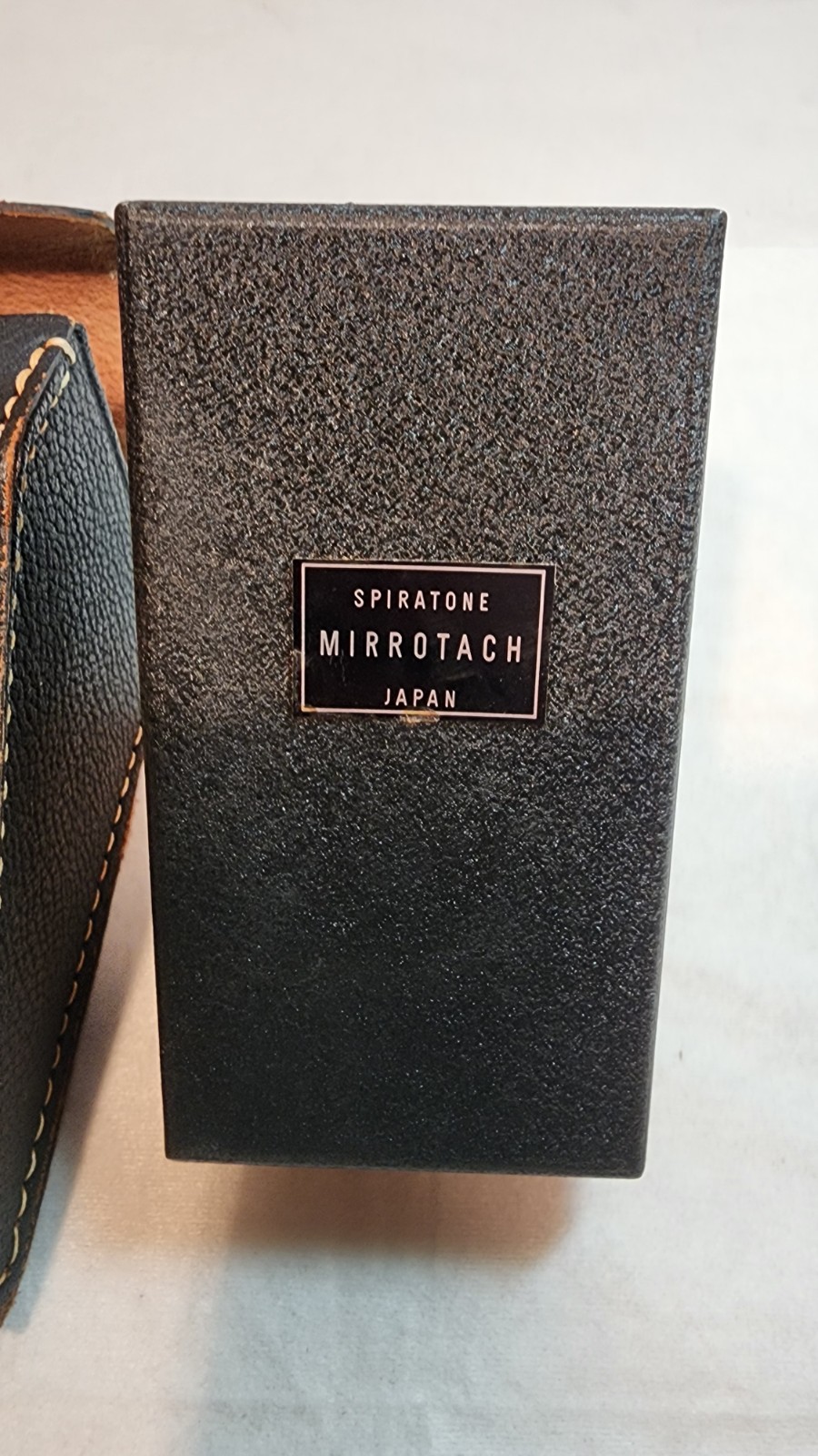 Vintage Spiratone Mirrotach Mirror Screw Mount Made in Japan, with leather case