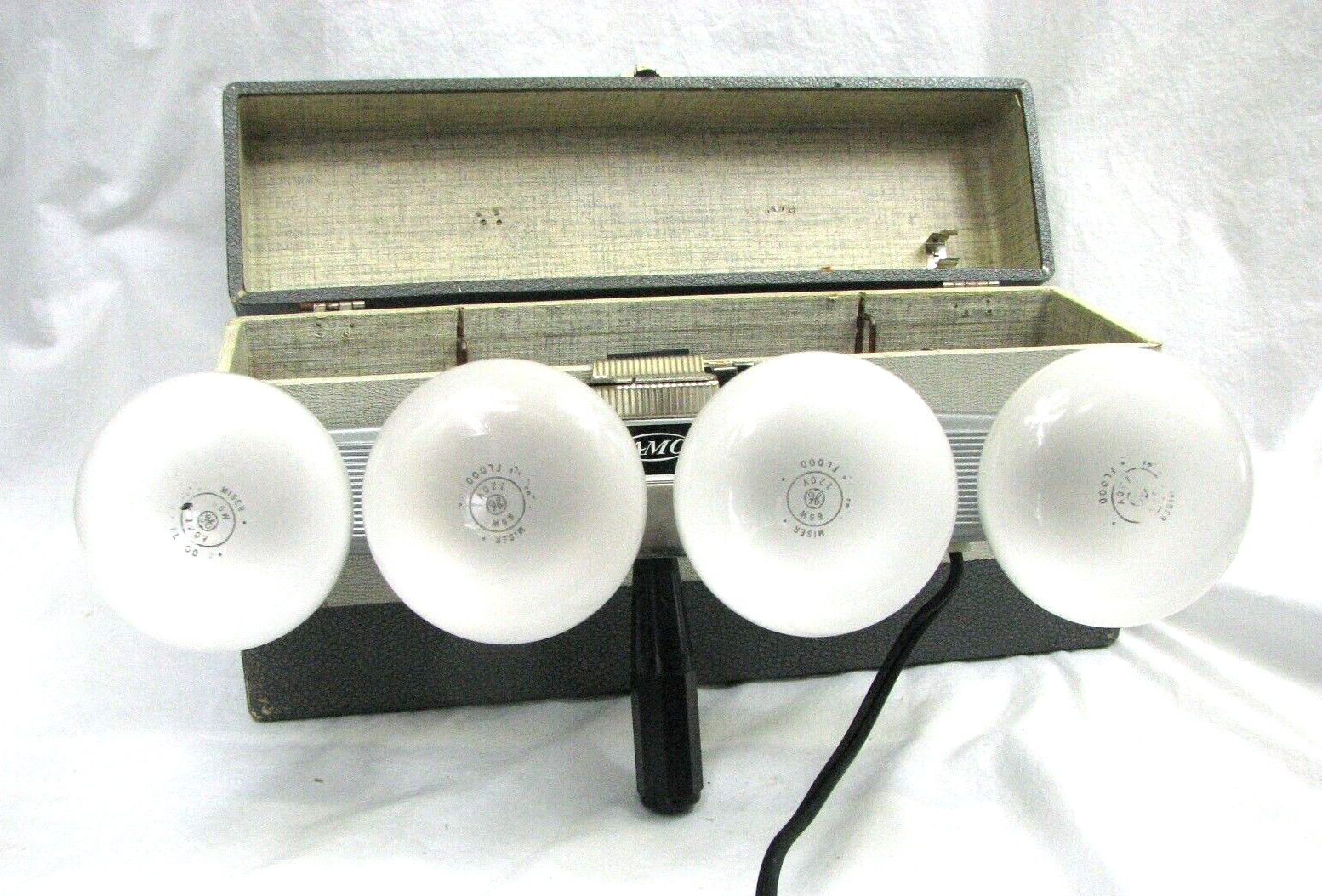 ACME LITE Model 42 – four lamp movie light and original case