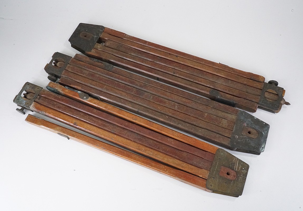 TRIPOD LEGS ONLY, UNMARKED, SET OF 3, ABOUT 60 INCHES LONG (READ)/227291