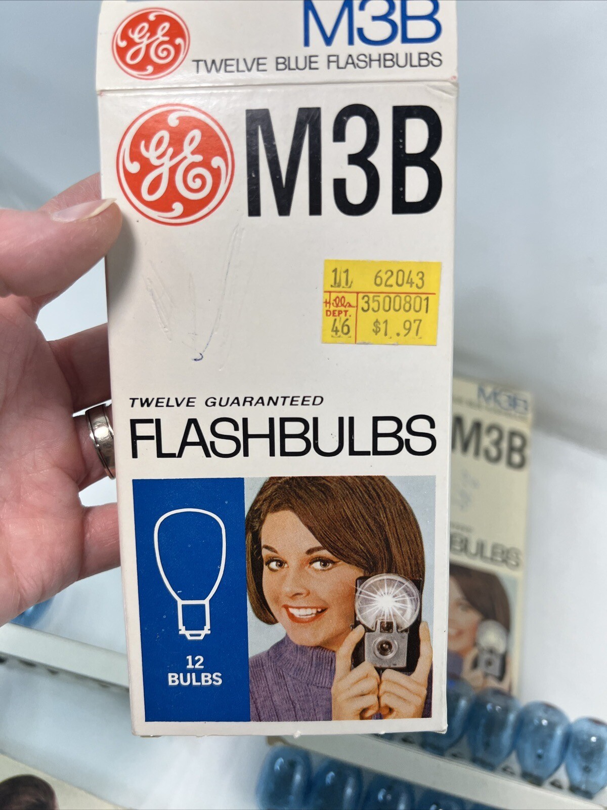 Vintage Lot of 20 GE & Sylvania M3B Camera Blue Dot Flashbulbs New in Box