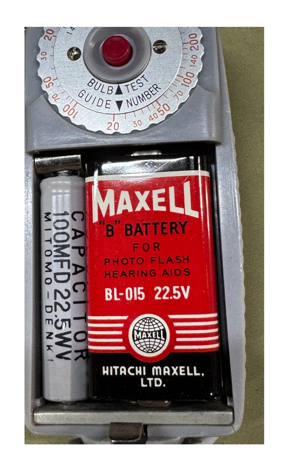 VTG CORSAIR BC FAN-FLASH GUN FOR BAYONET & “M” BASE FLASH BULBS