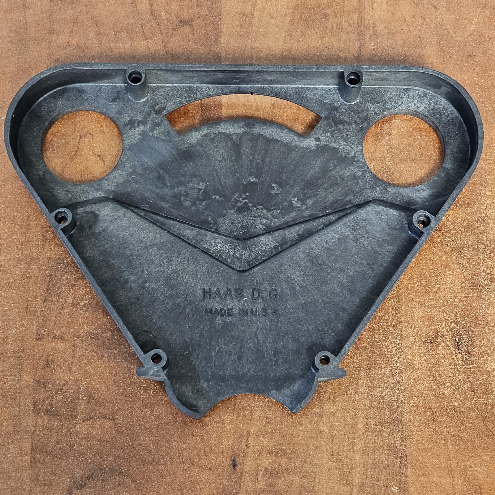 For the Arriflex 35mm 2C camera a New 400′ magazine clutch and counter cover