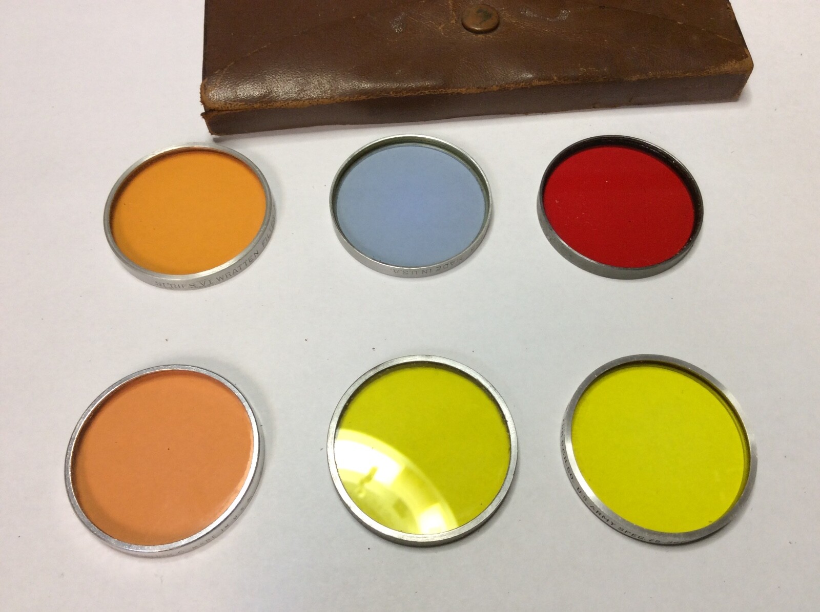 Bell & Howell Filter Case with 6 – Size 6 Series 6 Lens Filters Wratten