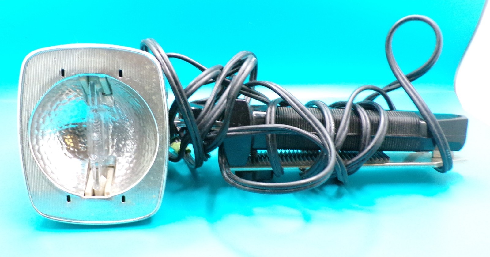Vintage Sylvania Sun Gun II Movie Light With Original case Lens & Bulb Guard