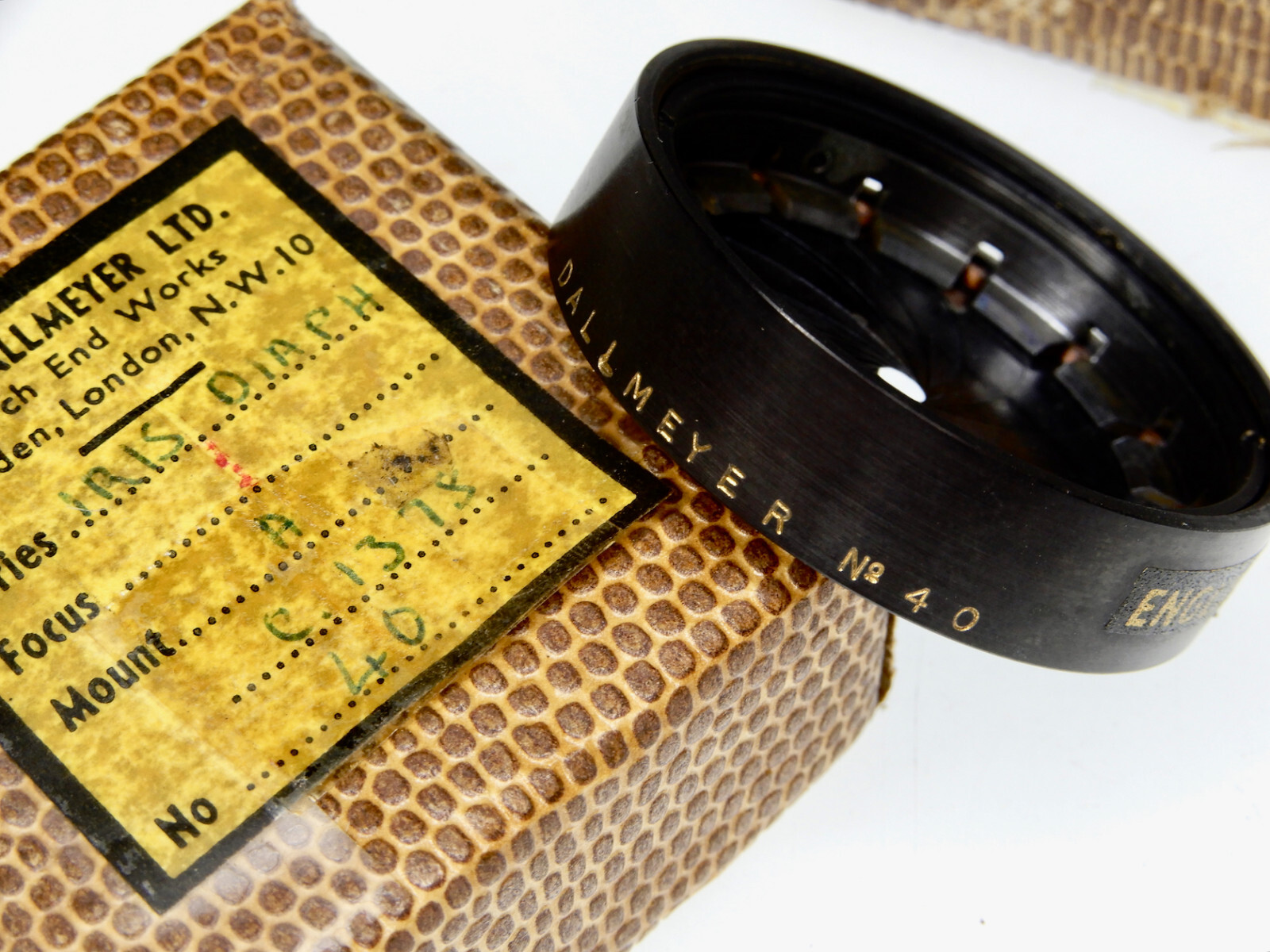 Dallmeyer Iris Diaphragm No.40A ………… LN w/Box