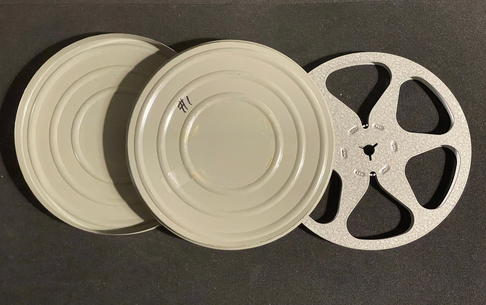 Lot Of 5 Vintage 7″ diameter 8mm Empty Film Reel Metal Cans + One Vintage Label