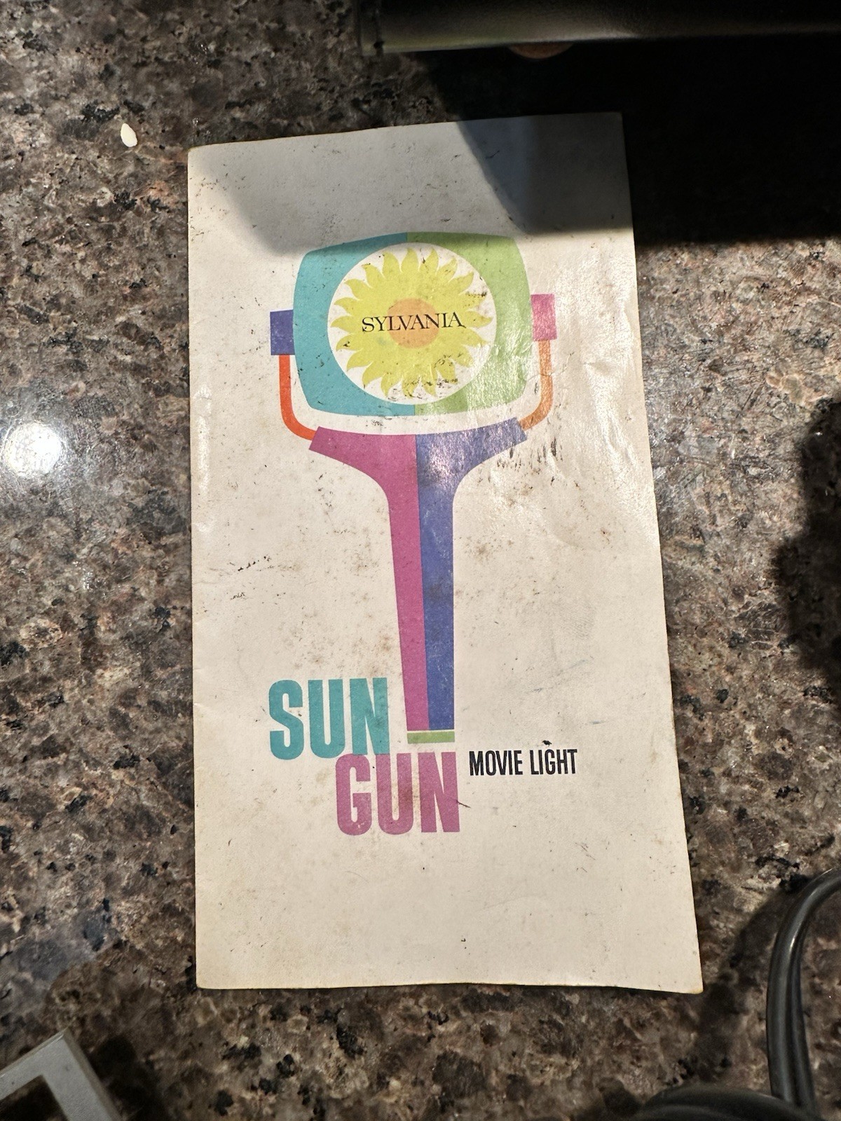 Vintage Sylvania Sun Gun SG-1 Movie Light with Camera Mount and Case ~ Works