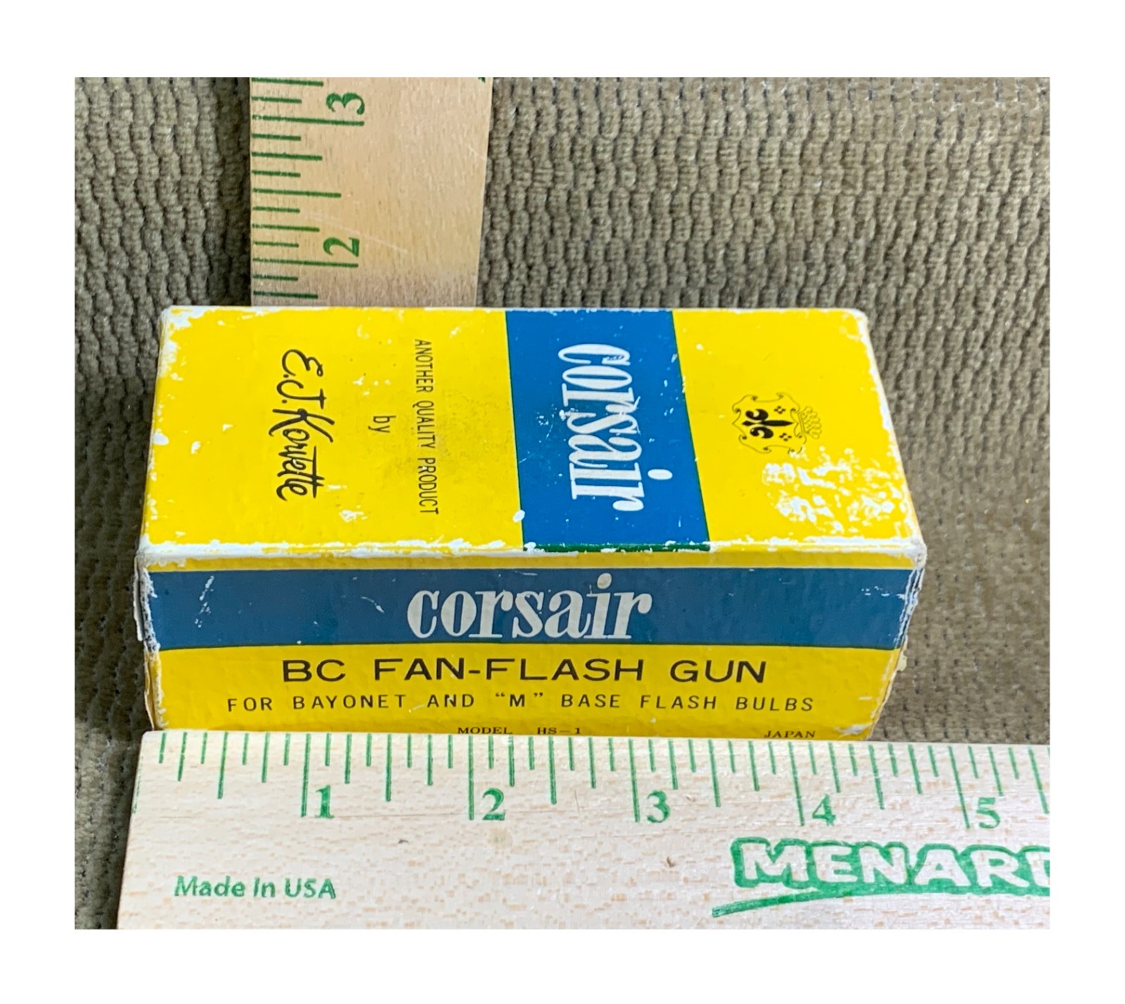 VTG CORSAIR BC FAN-FLASH GUN FOR BAYONET & “M” BASE FLASH BULBS