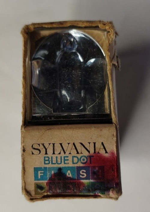 VTG Sylvania Blue Dot Flashcubes 3 pack NOS