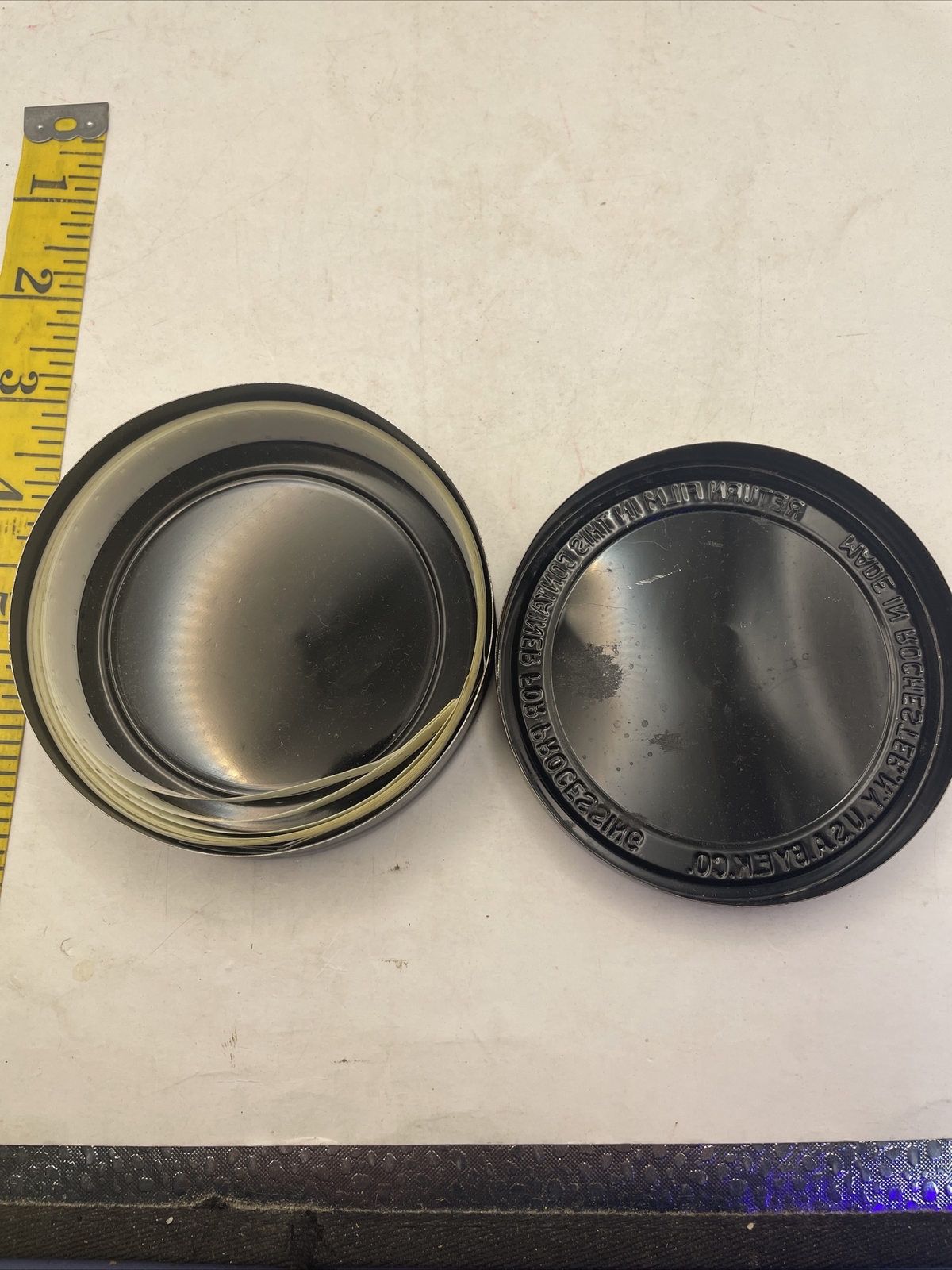 Vtg EASTMAN KODAK COMPANY METAL FILM CAN CANISTER 3 3/4” X 7/8” Black GA31