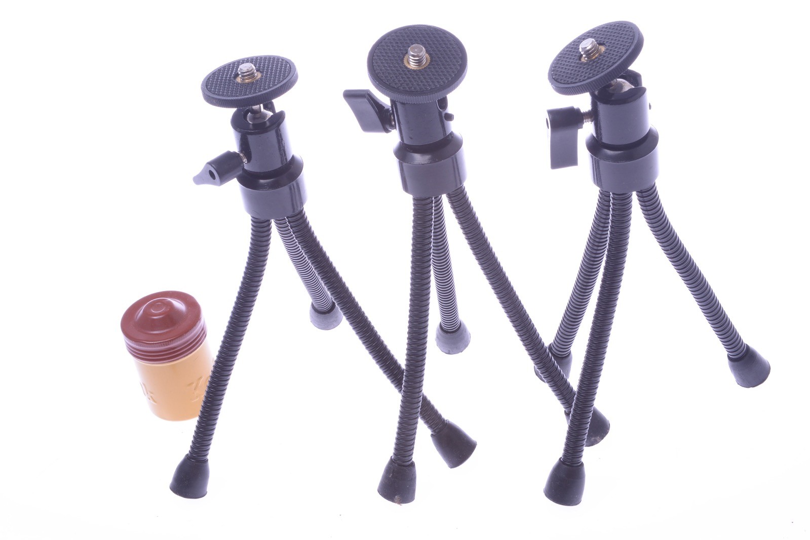 ✅ 3 SMALL TABLE TOP TRIPOD 35MM RF, COMPACT CAMERA, FLASH OR ACCESSORIES 145