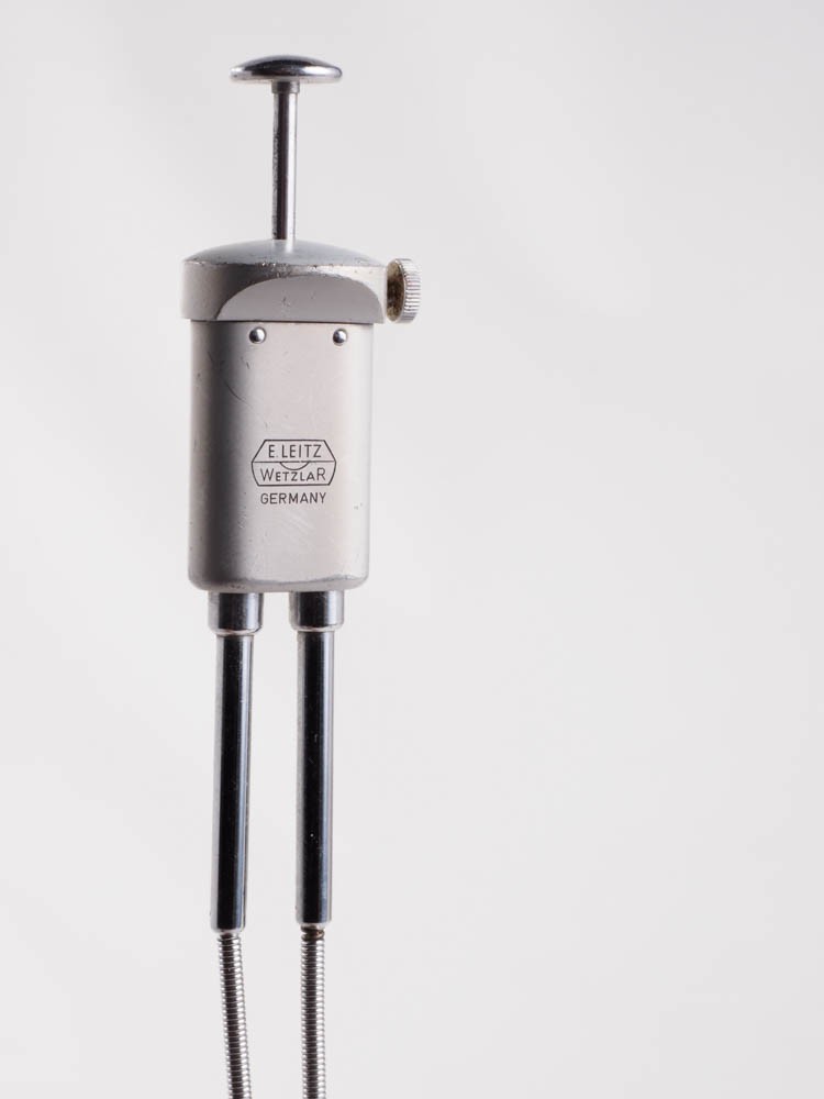VINTAGE LEITZ LEICA DOUBLE CABLE RELEASE CHROME