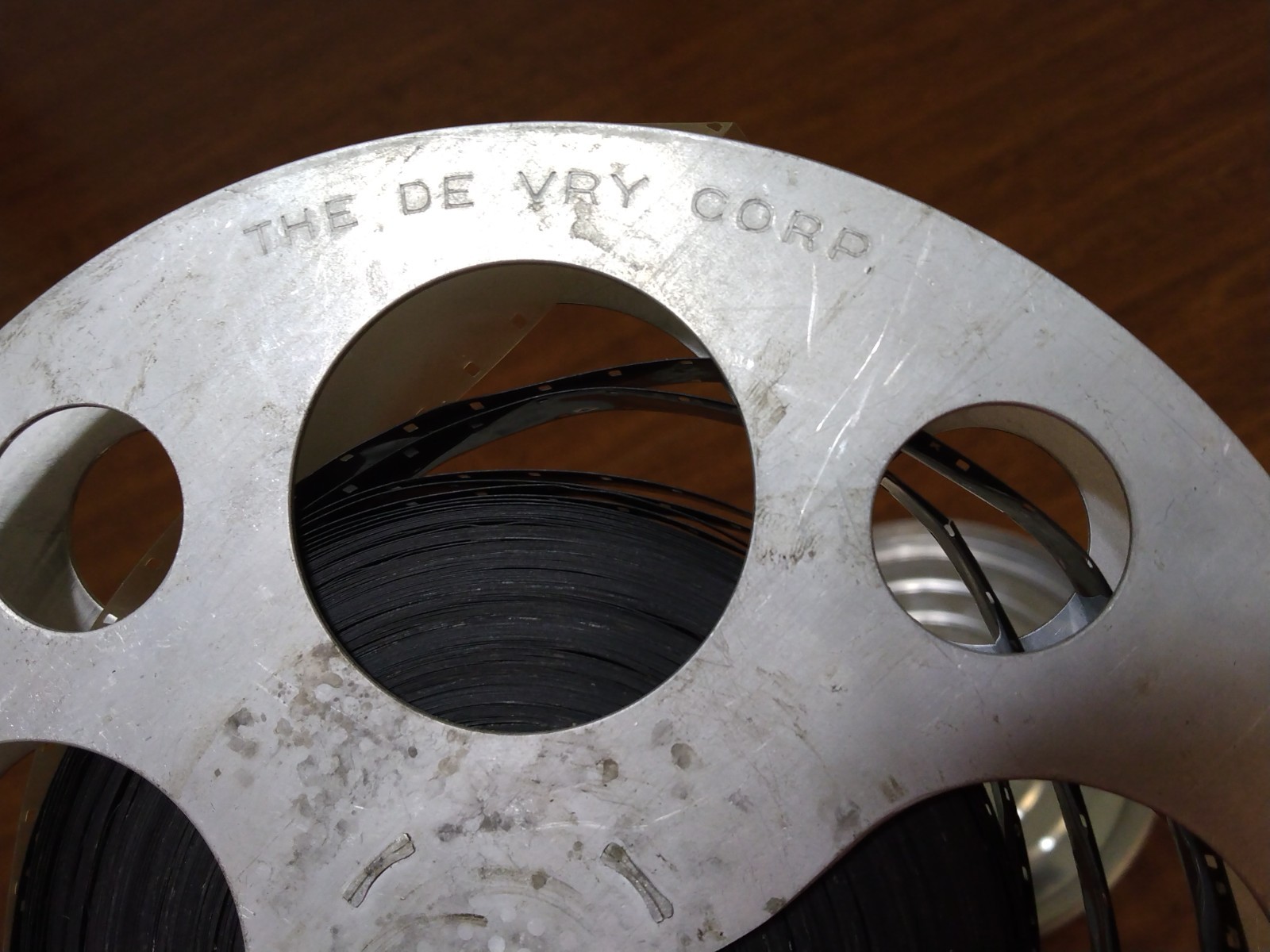 Vintage DeVry Metal Motion Picture Film Reel & Case Chicago USA