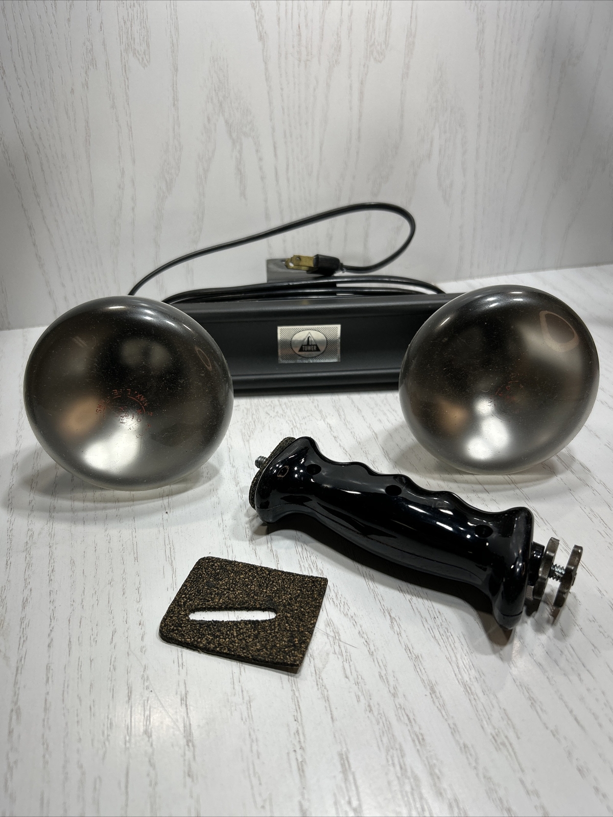 Vtg Tower Portable Lamp Movie 2 Bulb Light Bar/Strip # 8845 W/Original Box Works
