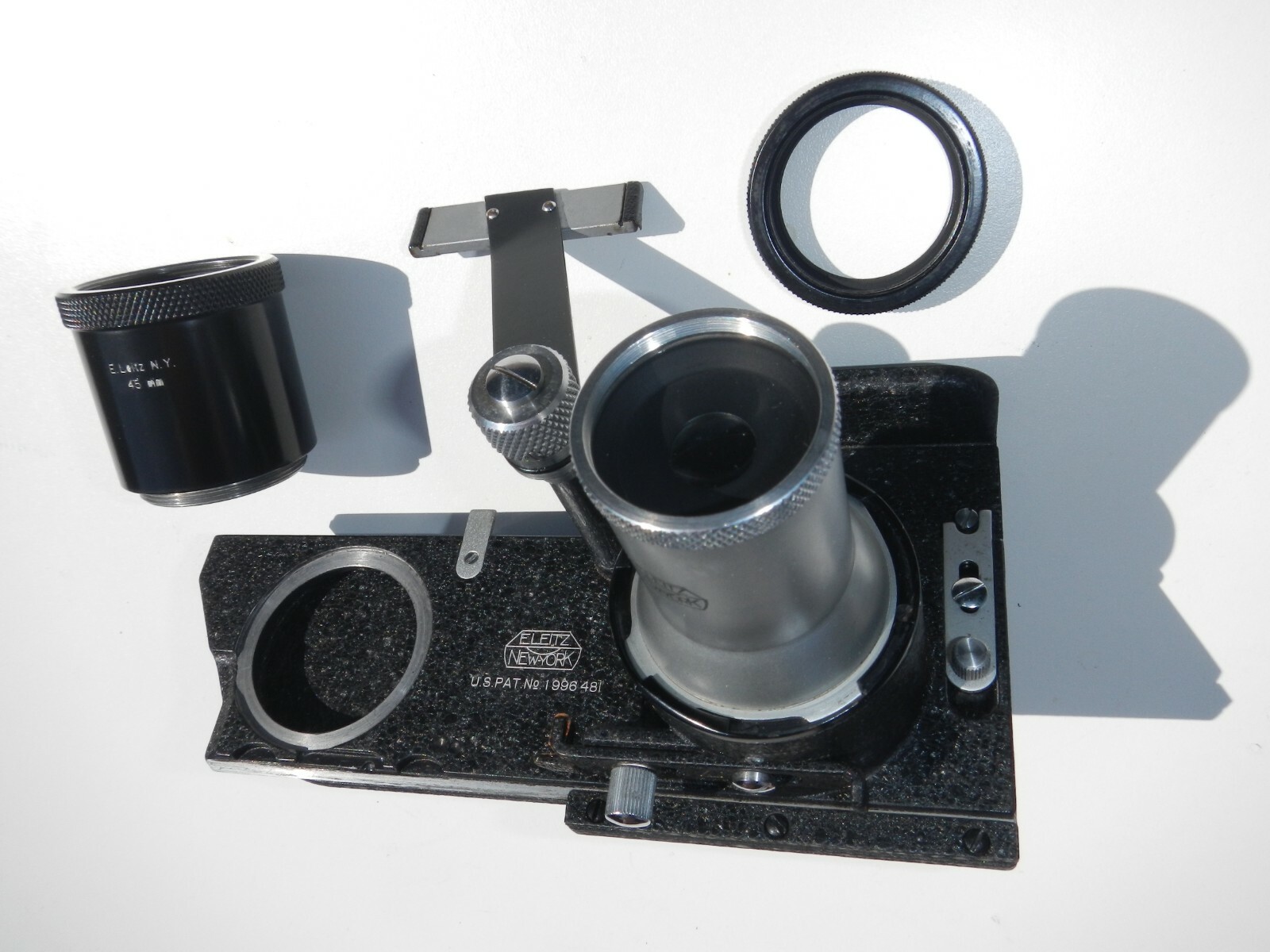 E. LEITZ NEW YORK FULDY FocoSlide w/ LGCOO 5x Magnifier & 45mm Extension Tube