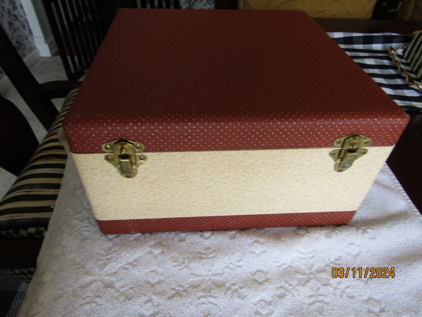 Vintage Barnett & Jaffe Baja Portable Slide Storage Case w 4 Airequipt Magazines