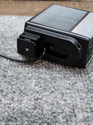 VIVITAR 202 Electronic Flash Auto Exposure for MV-1 Charger or SB-1 AC cord