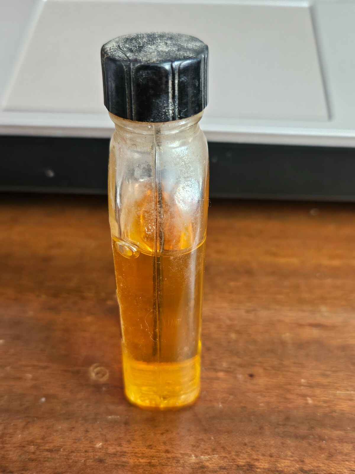 KEYSTONE PROJECTOR LUBRICATING OIL OVER 1/2 FULL
