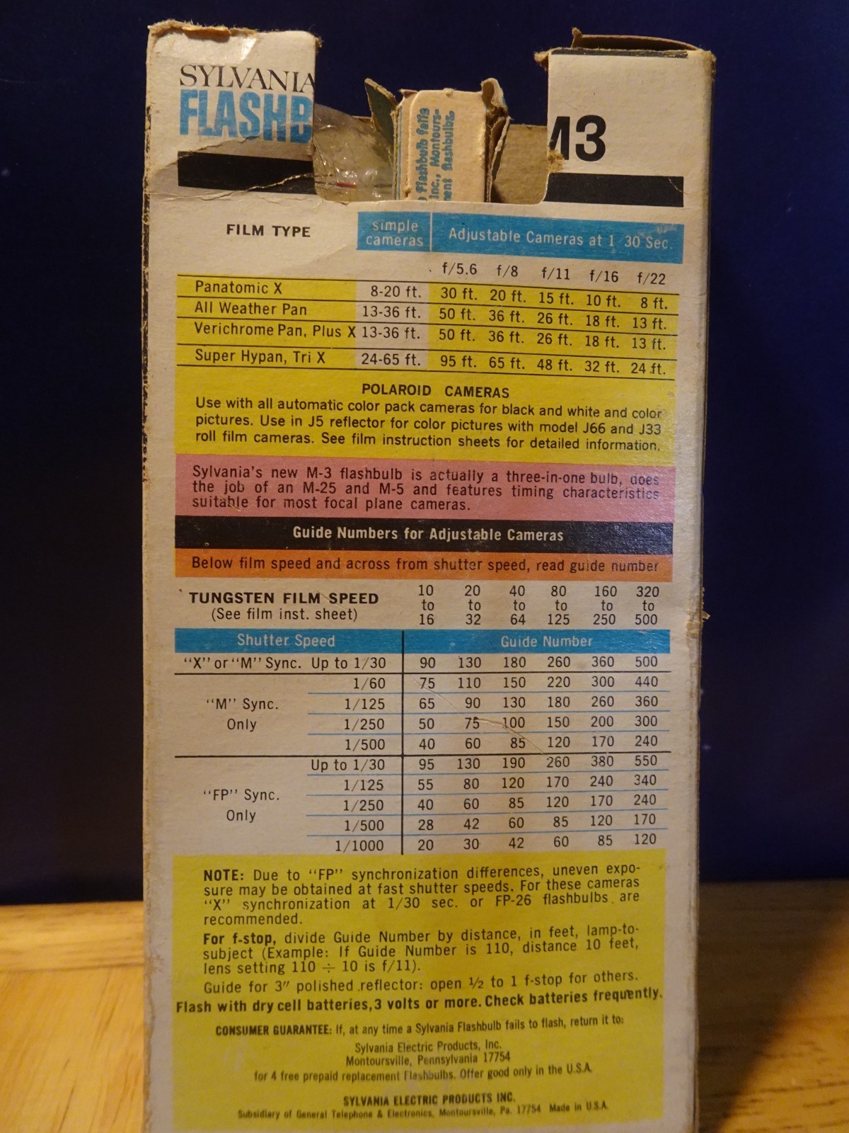SYLVANIA Blue Dot Flashbulbs M3B Box of 12 CLEAR Unused NOS
