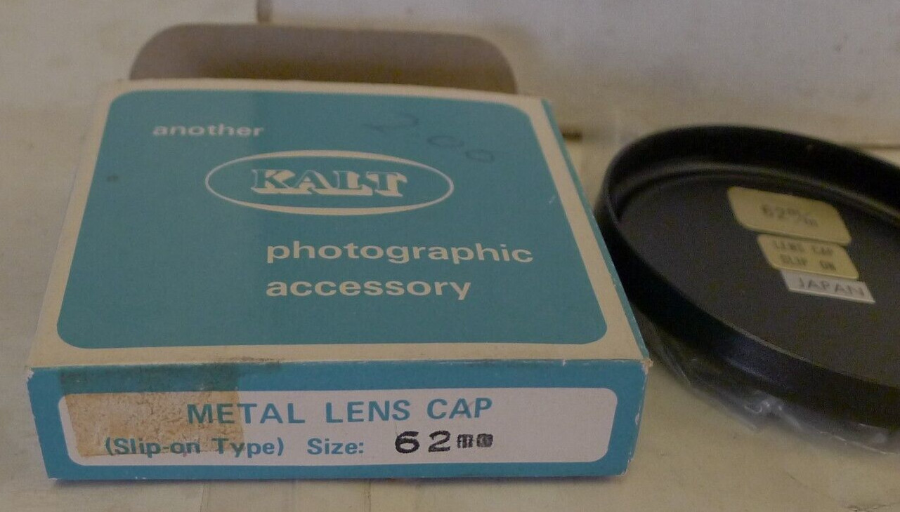Kalt 62mm Slip On Metal Lens Cap with Original Box – NOS – Japan Made