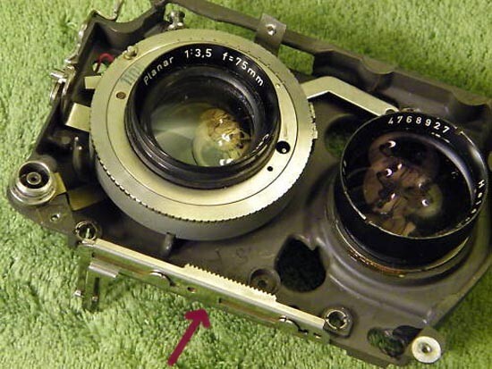 Rolleiflex F TLR Camera Part, Transmits Diaphragm Setting to DoF Display