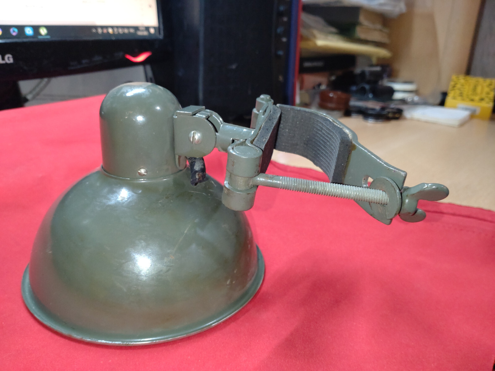 Lamp for amateur photographer