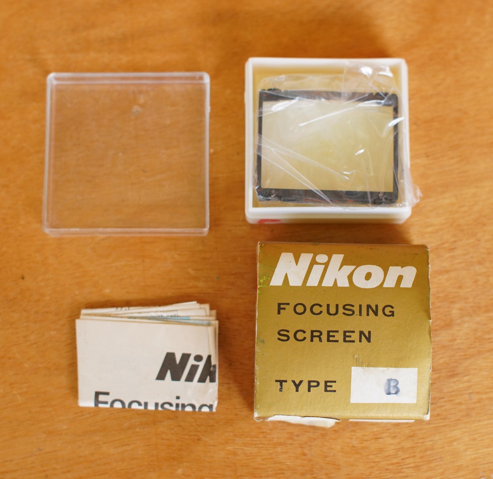 Nikon Focusing Screen Type B for Nikon F New in Retail Box KE