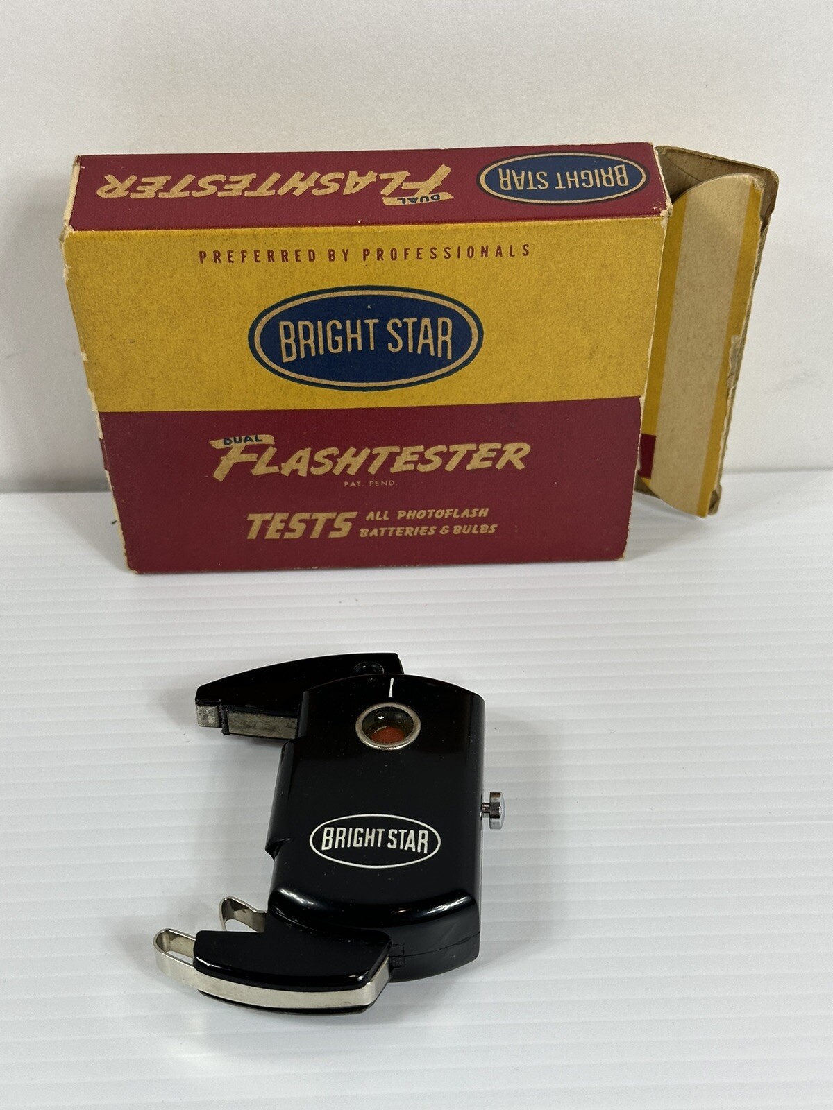 Vintage Bright Star Dual Flashtester Batteries and Bulbs In Original Box