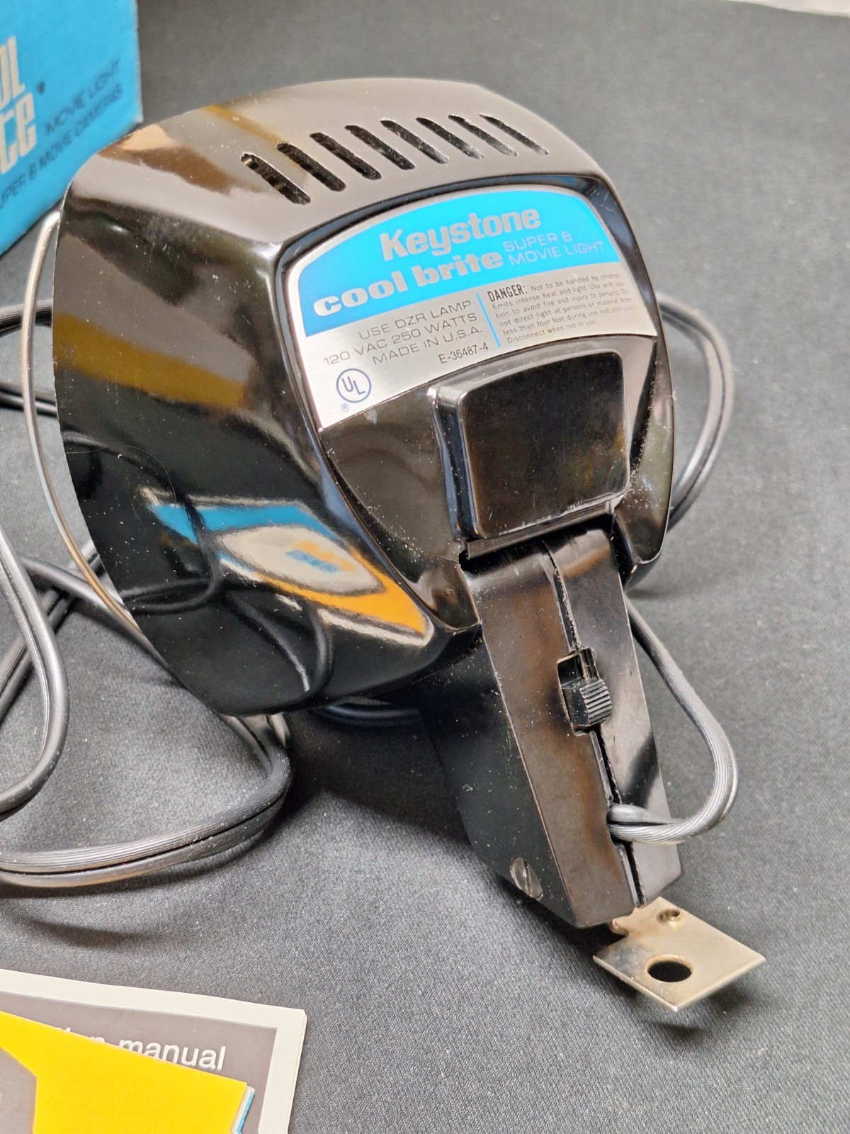 Vtg KEYSTONE COOL BRITE MOVIE LIGHT USA for all SUPER 8 MOVIE CAMERAS
