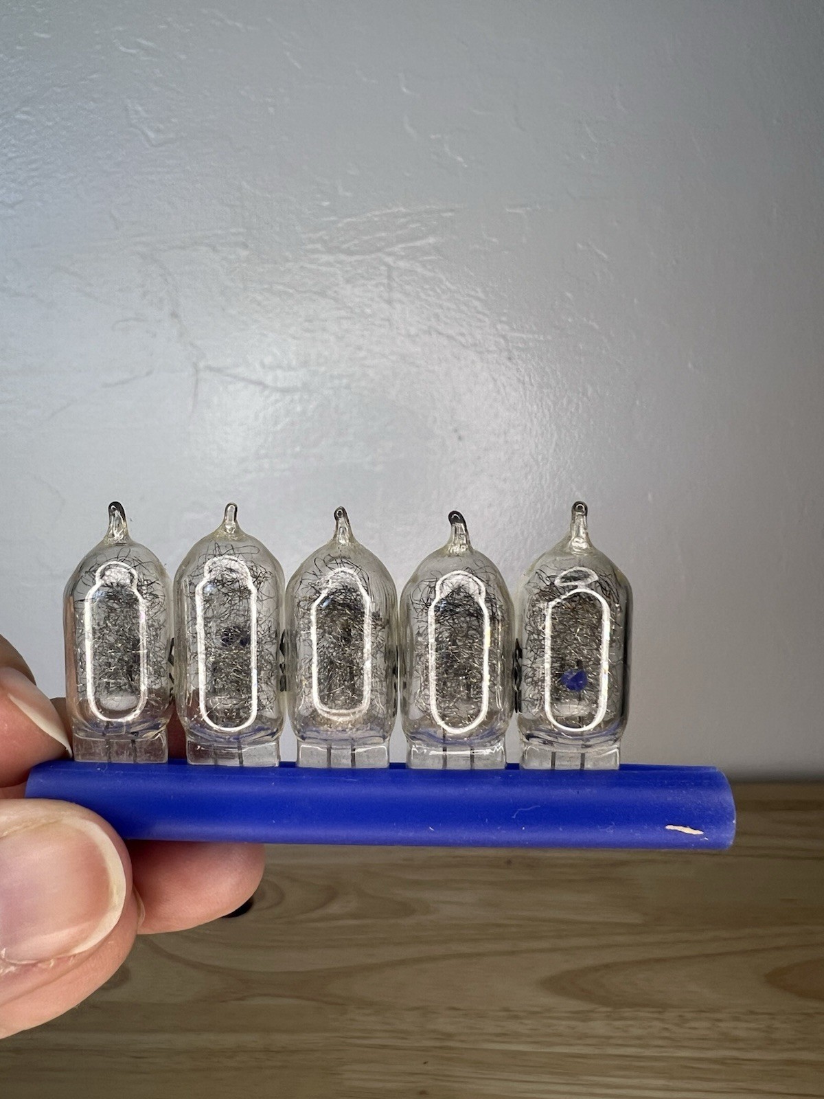 Vintage Sylvania AG-1/AG-1B Blue Dot Replacement Flashbulbs 16 Clear 16 Blue