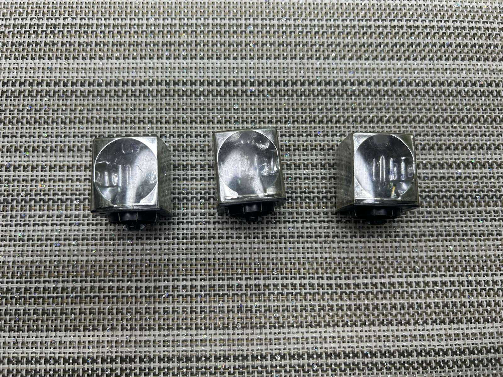 Vintage Sylvania Blue Dot Flashcubes: 3 Cubes/12 Flashes