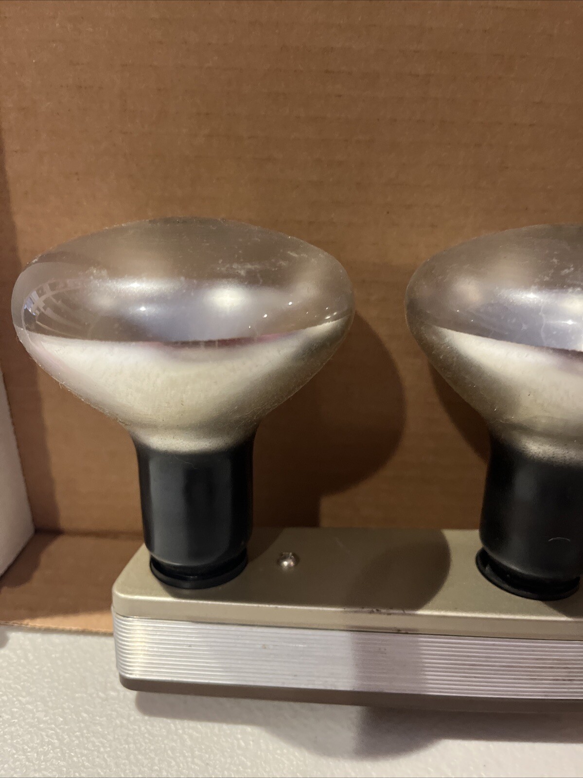 Vintage Deluxe Flood Light Movie Lamp Bar & Metal Case Tested & Works