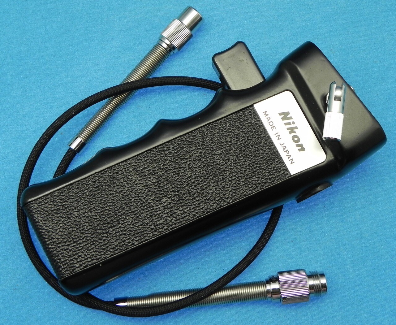 Nikon F Pistol Grip ………. Minty w/Box
