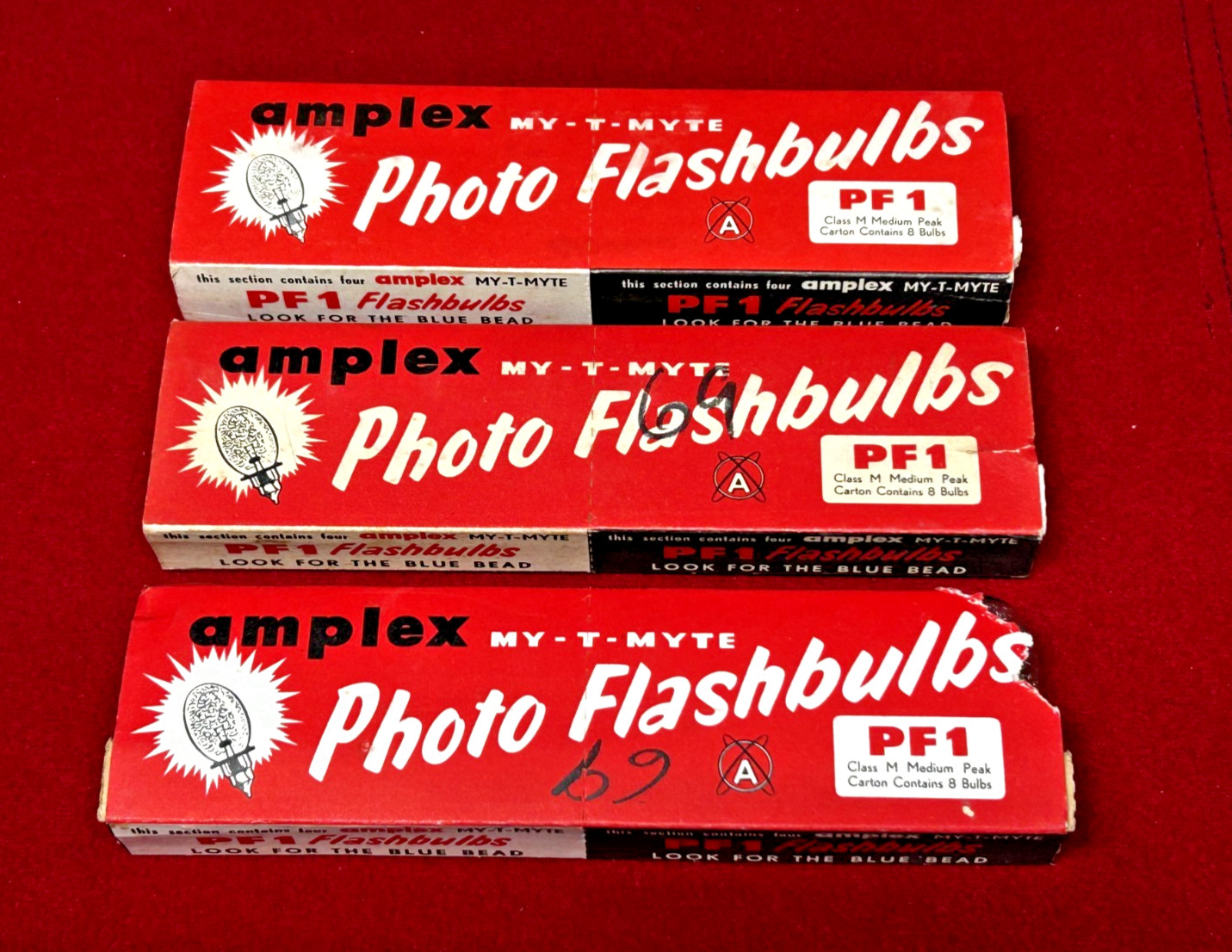 Amplex My-T-Myte Photo Flashbulbs PF-1 Class M (23 bulbs total)