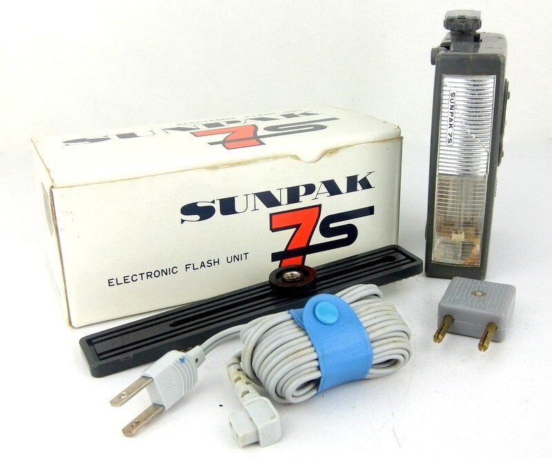 Vintage SUNPAK 7s Electronic Flash Unit – Flash Gun with A.C. Power Cord