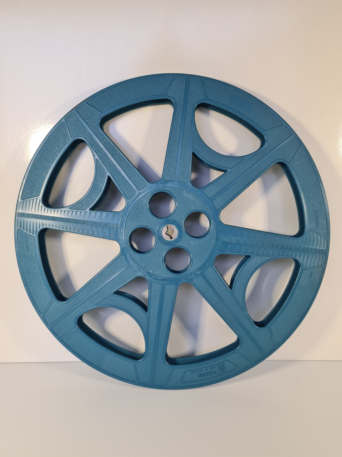 Tuscan 16mm Movie Film Reel Spool 15″ Made In Australia Empty