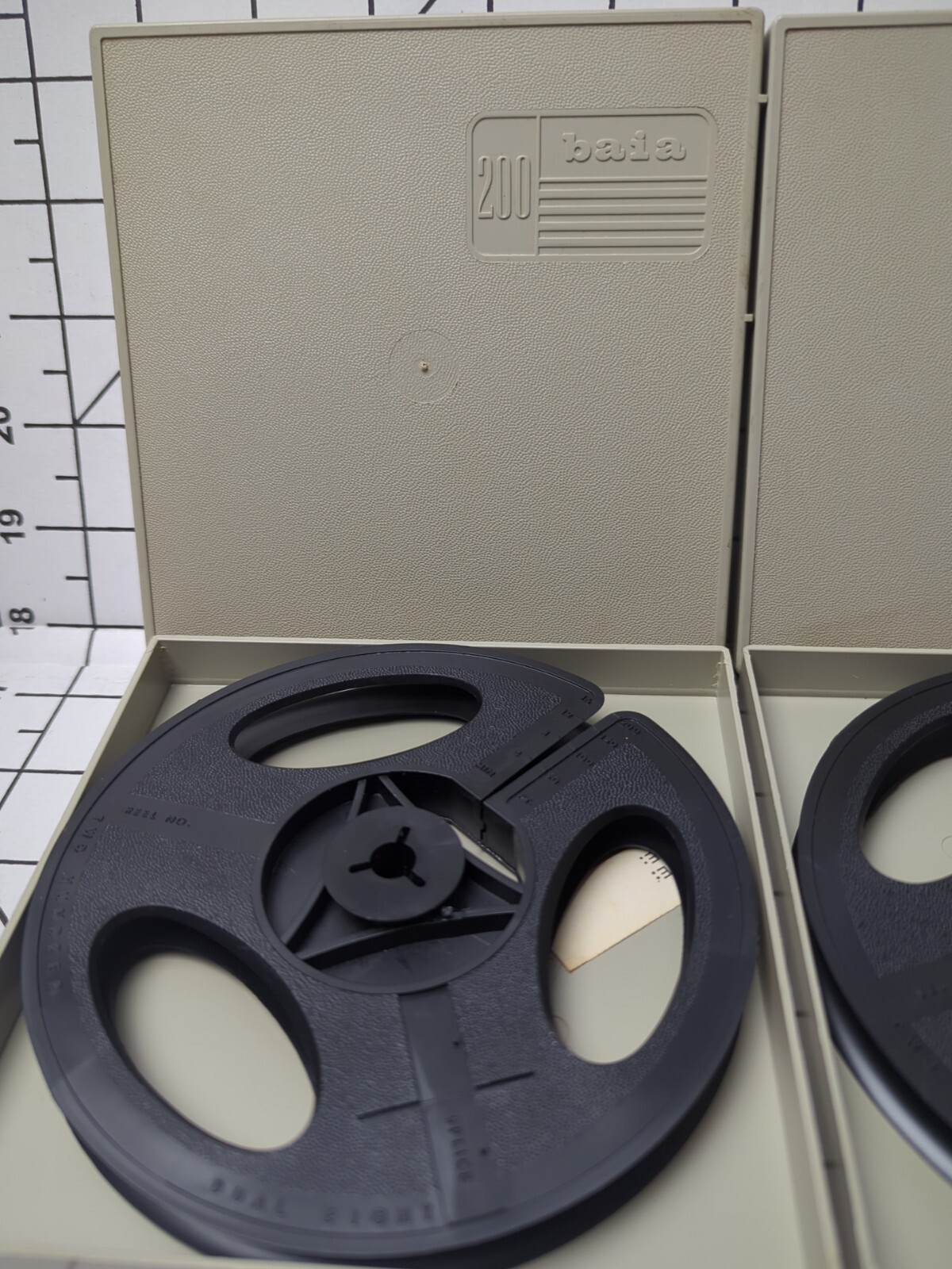 Set of 3 Baia Dual 8 200 ft Plastrc Movie Reels with Plastic Cases 8mm